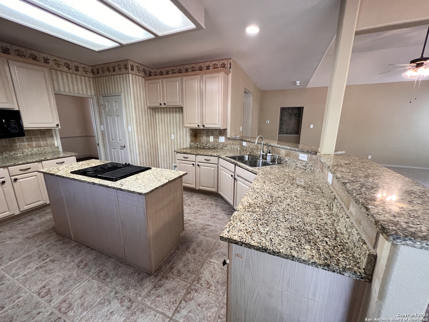 18123 Brookwood Forest San Antonio TX 78258