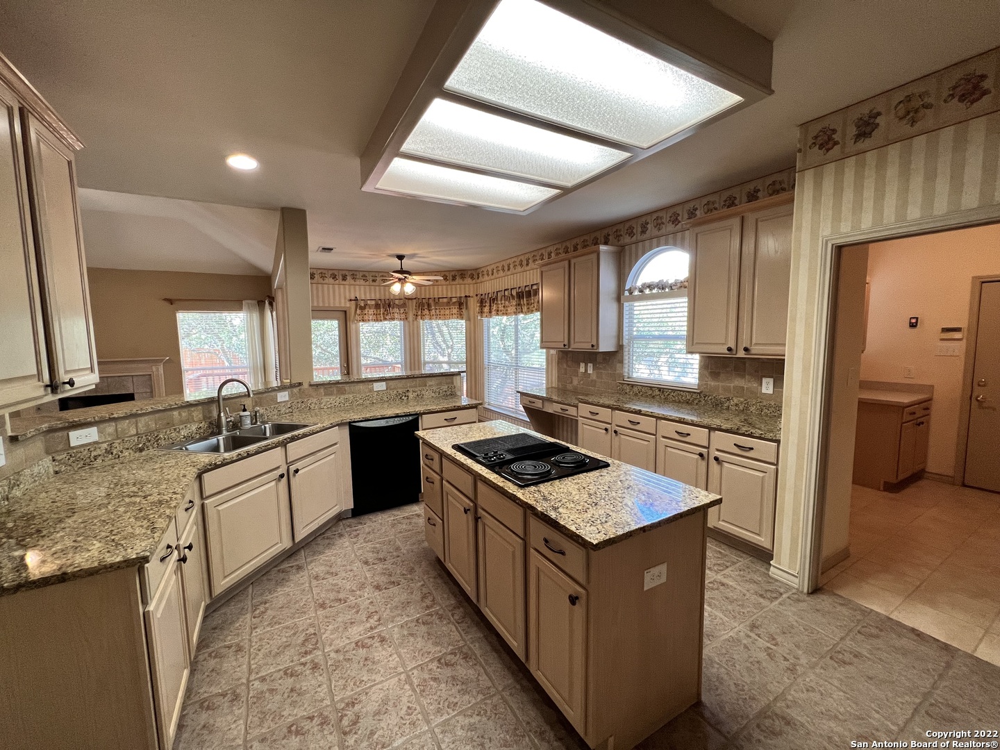 18123 Brookwood Forest San Antonio TX 78258