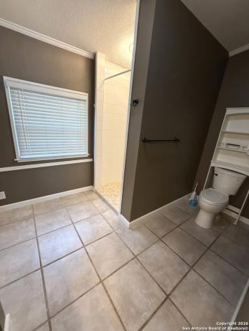 212 Thornton Lakehills TX 78063