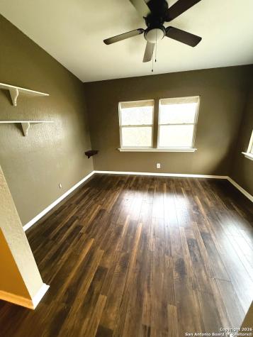 212 Thornton Lakehills TX 78063
