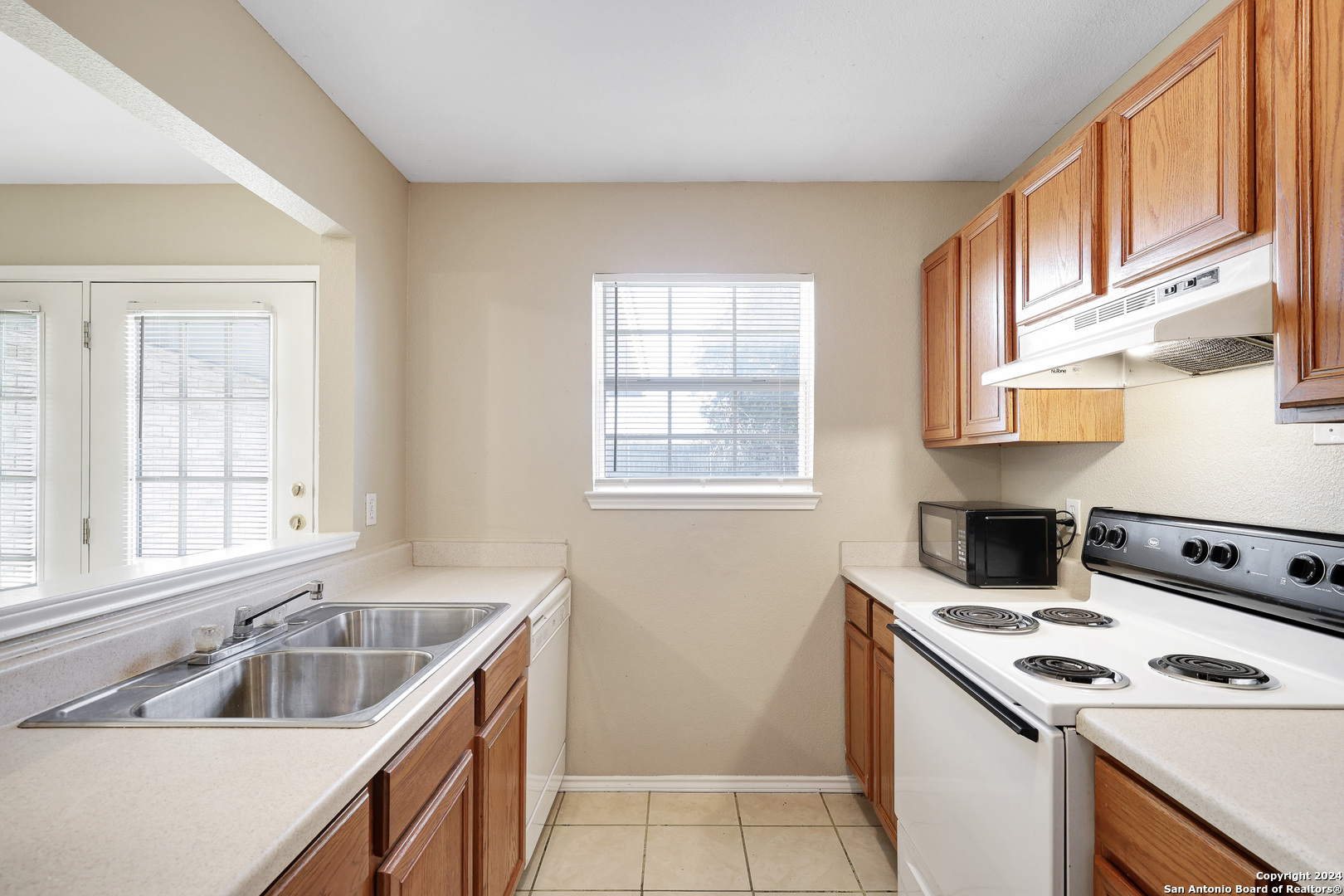 1076 Misty Acres Drive New Braunfels TX 78130
