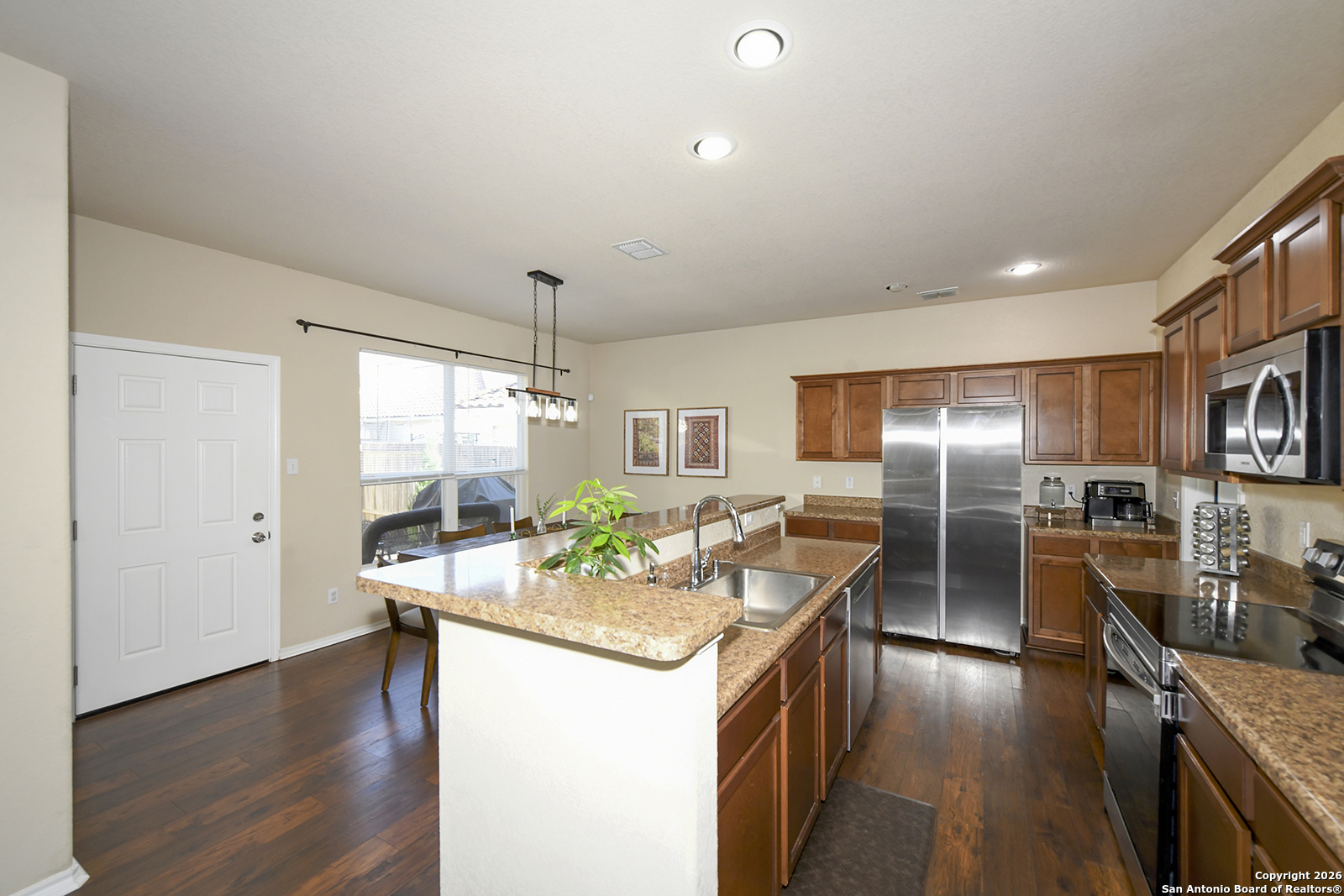 1119 Pinnacle Falls San Antonio TX 78260