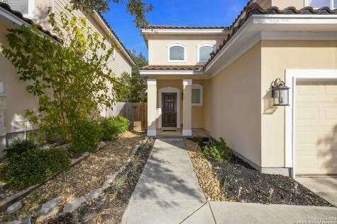 1119 Pinnacle Falls San Antonio TX 78260