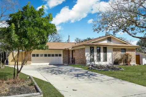 1015 Cerro Alto San Antonio TX 78213