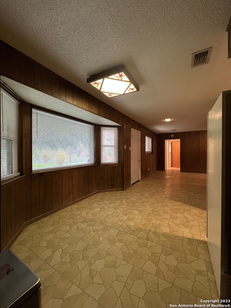 1735 Donaldson Avenue San Antonio TX 78228