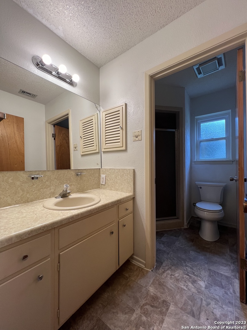 1735 Donaldson Avenue San Antonio TX 78228