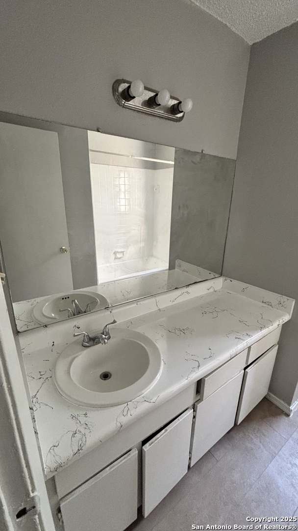 5603 Bienville San Antonio TX 78233