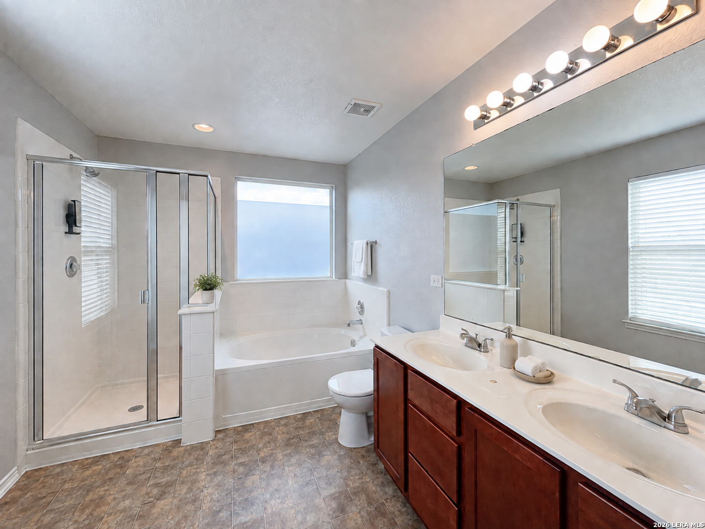 3522 Sunbird Bay San Antonio TX 78245