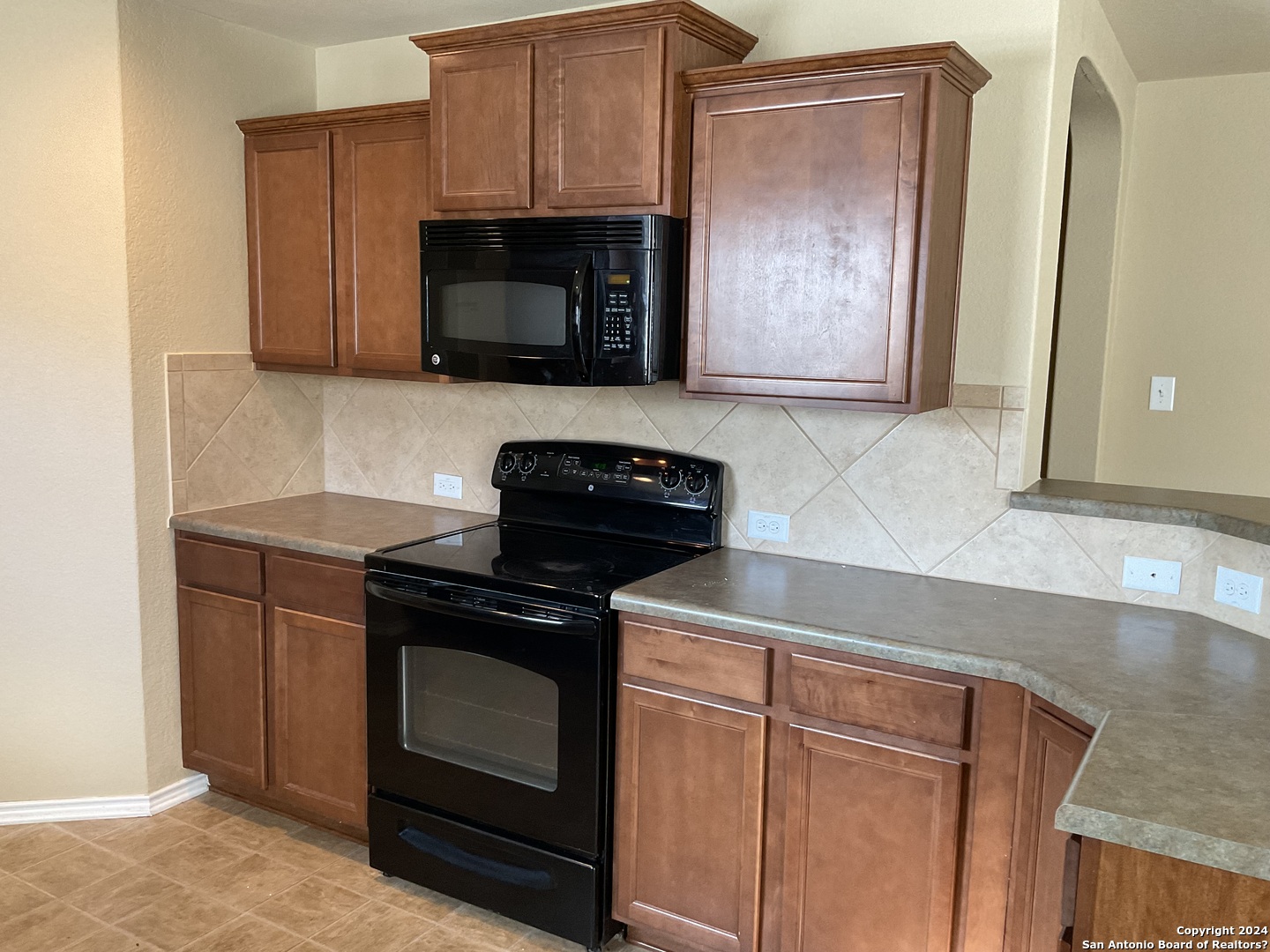 1422 Dove Bend San Antonio TX 78245