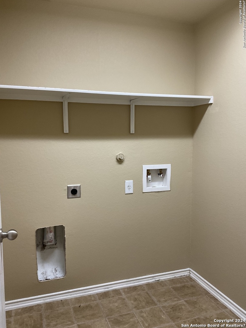 1422 Dove Bend San Antonio TX 78245