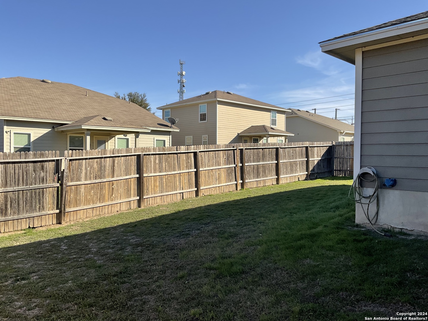 1422 Dove Bend San Antonio TX 78245