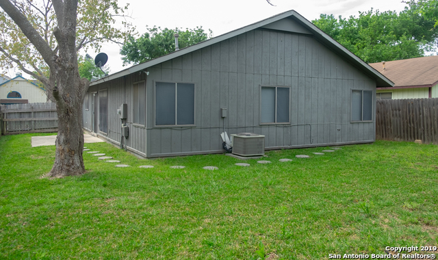 9826 Meadow Branch Converse TX 78109