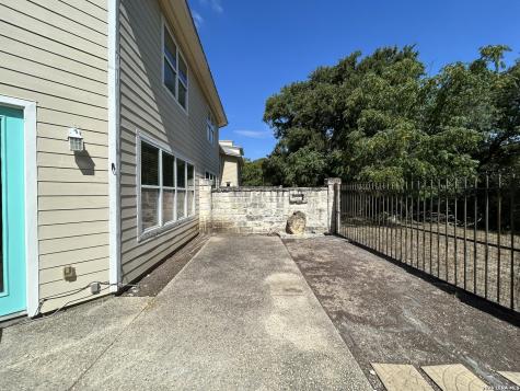 628 Ira Lee San Antonio TX 78218