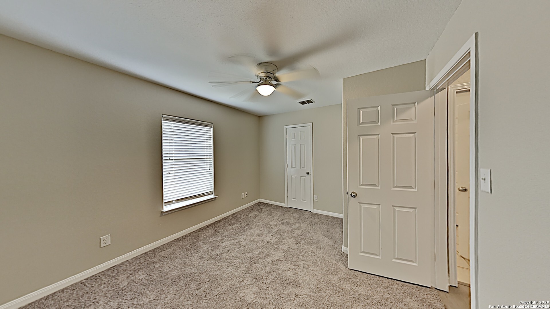 11806 Luckey Flower San Antonio TX 78252