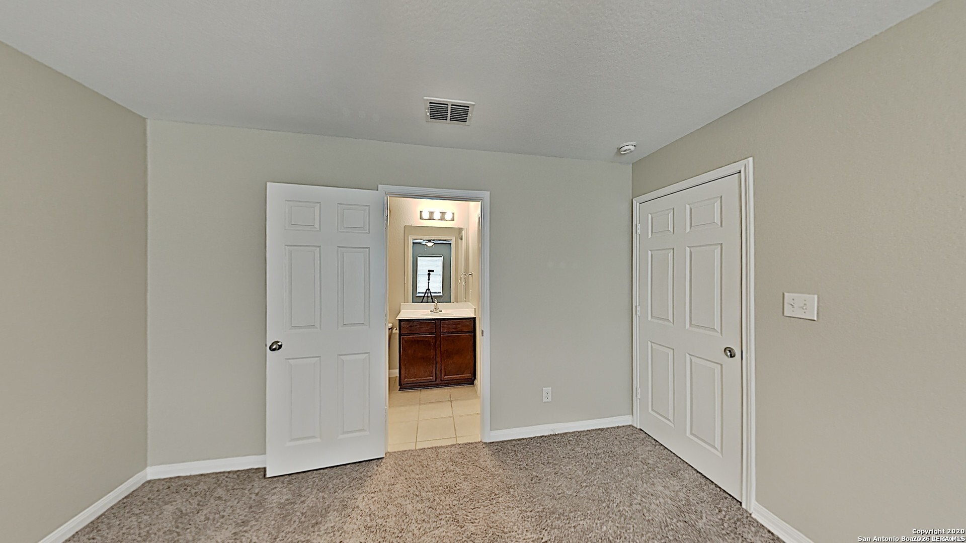 11806 Luckey Flower San Antonio TX 78252
