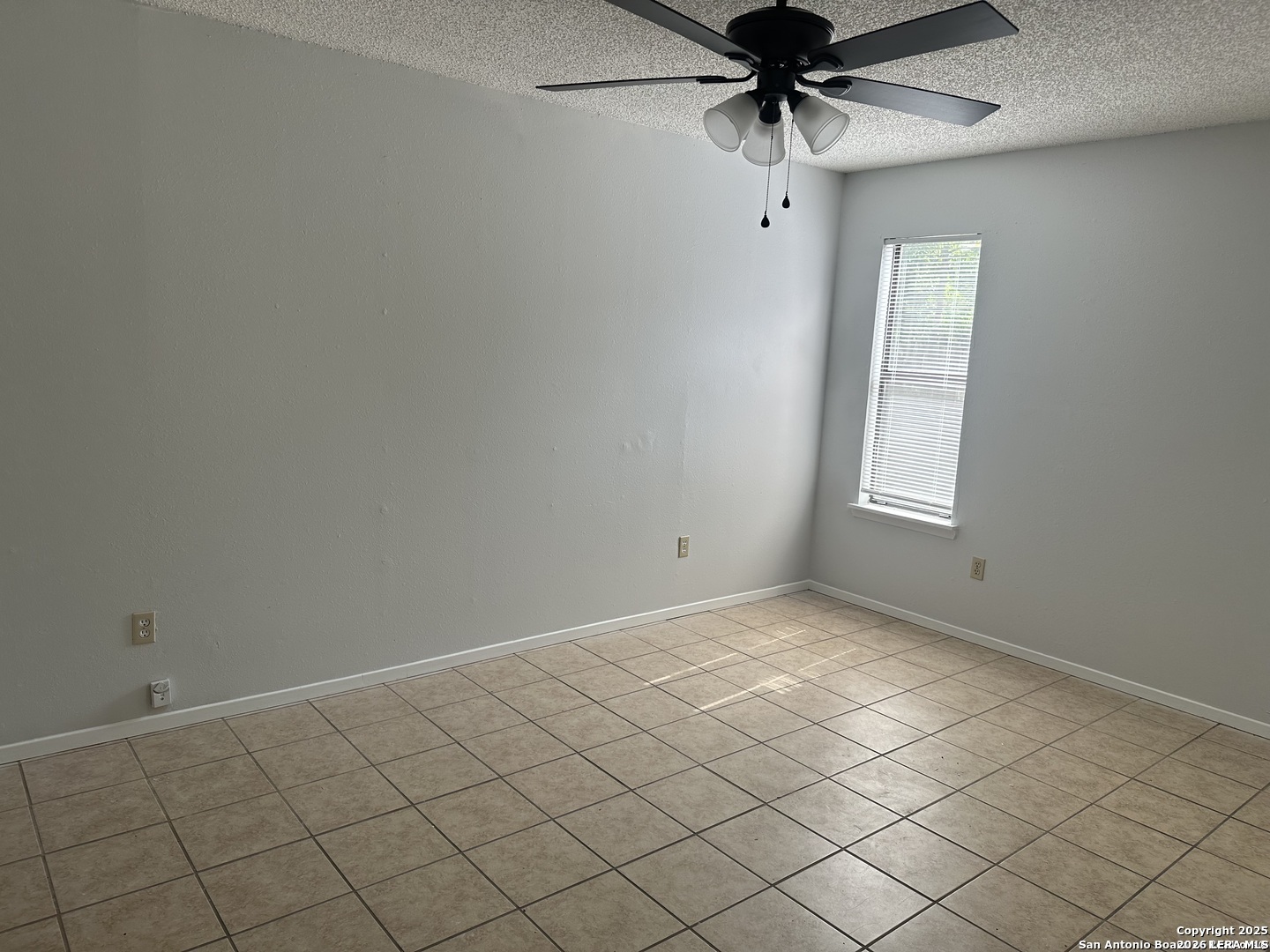 401 W Adams Pleasanton TX 78064