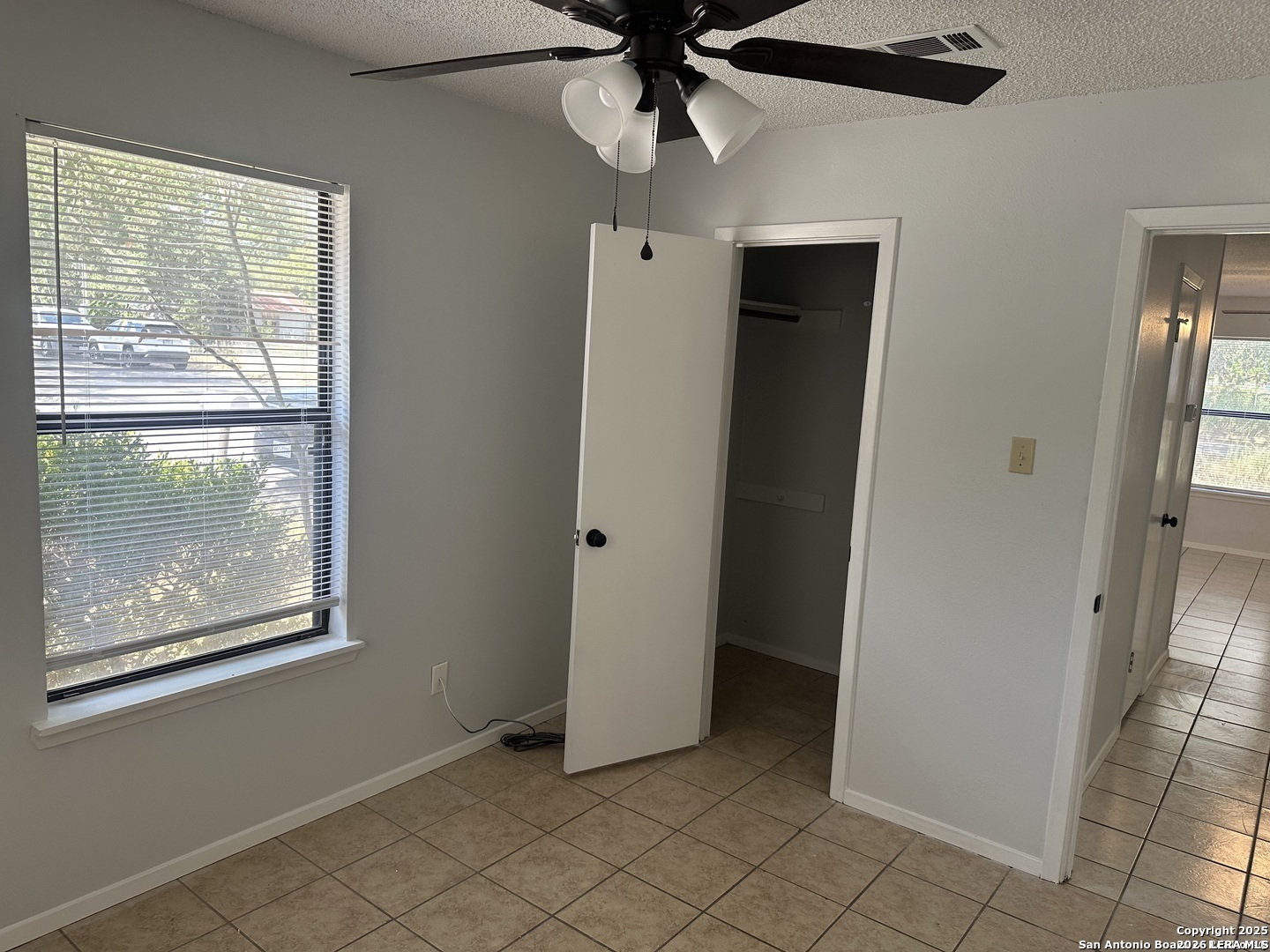 401 W Adams Pleasanton TX 78064