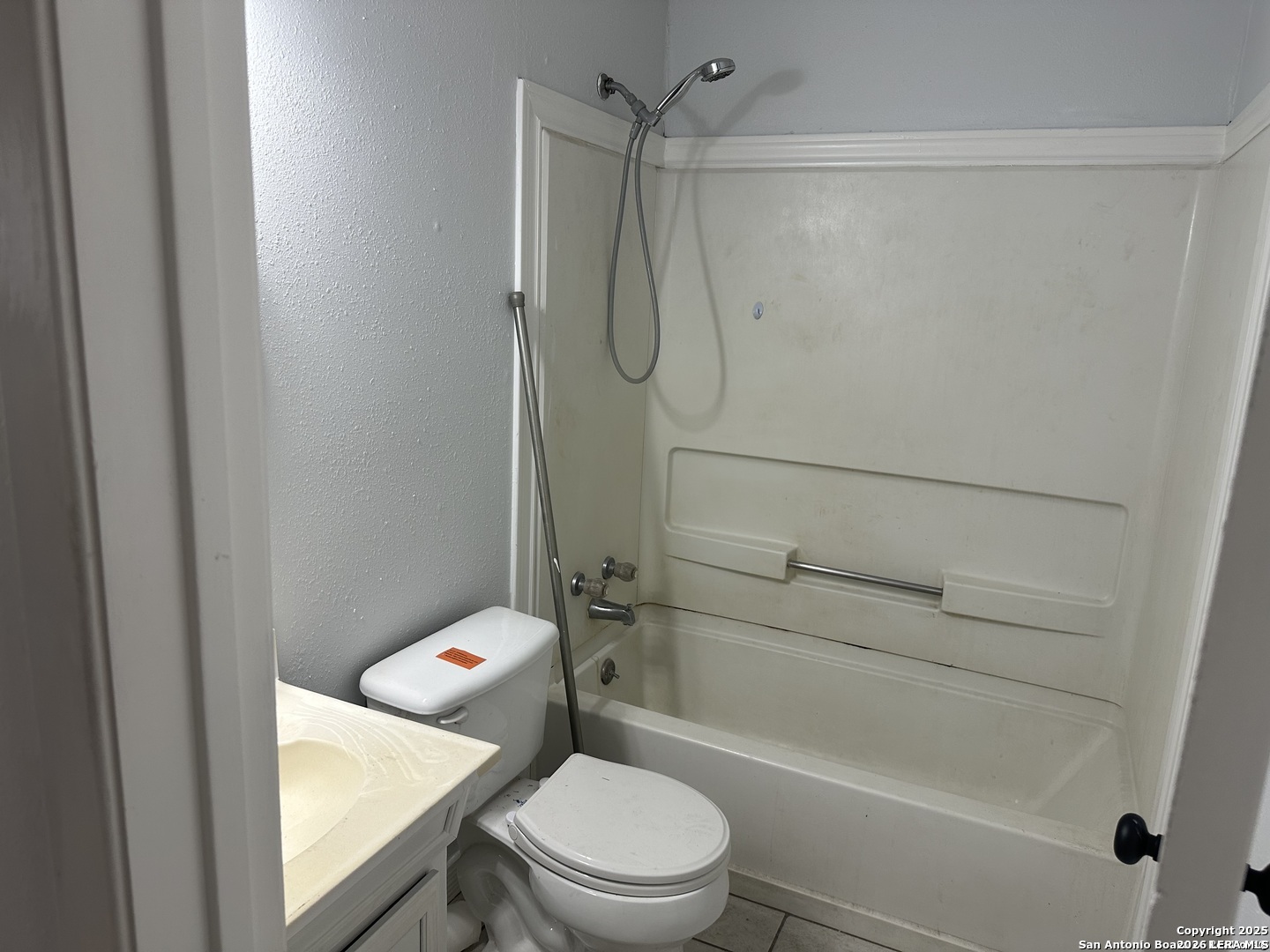 401 W Adams Pleasanton TX 78064
