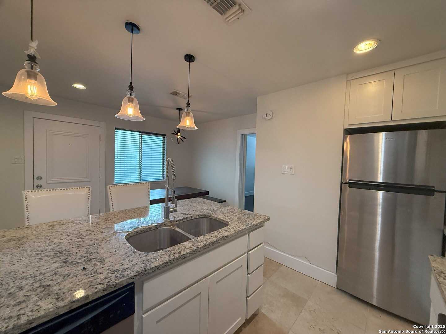 2811 Woodbury San Antonio TX 78217