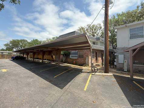2811 Woodbury San Antonio TX 78217