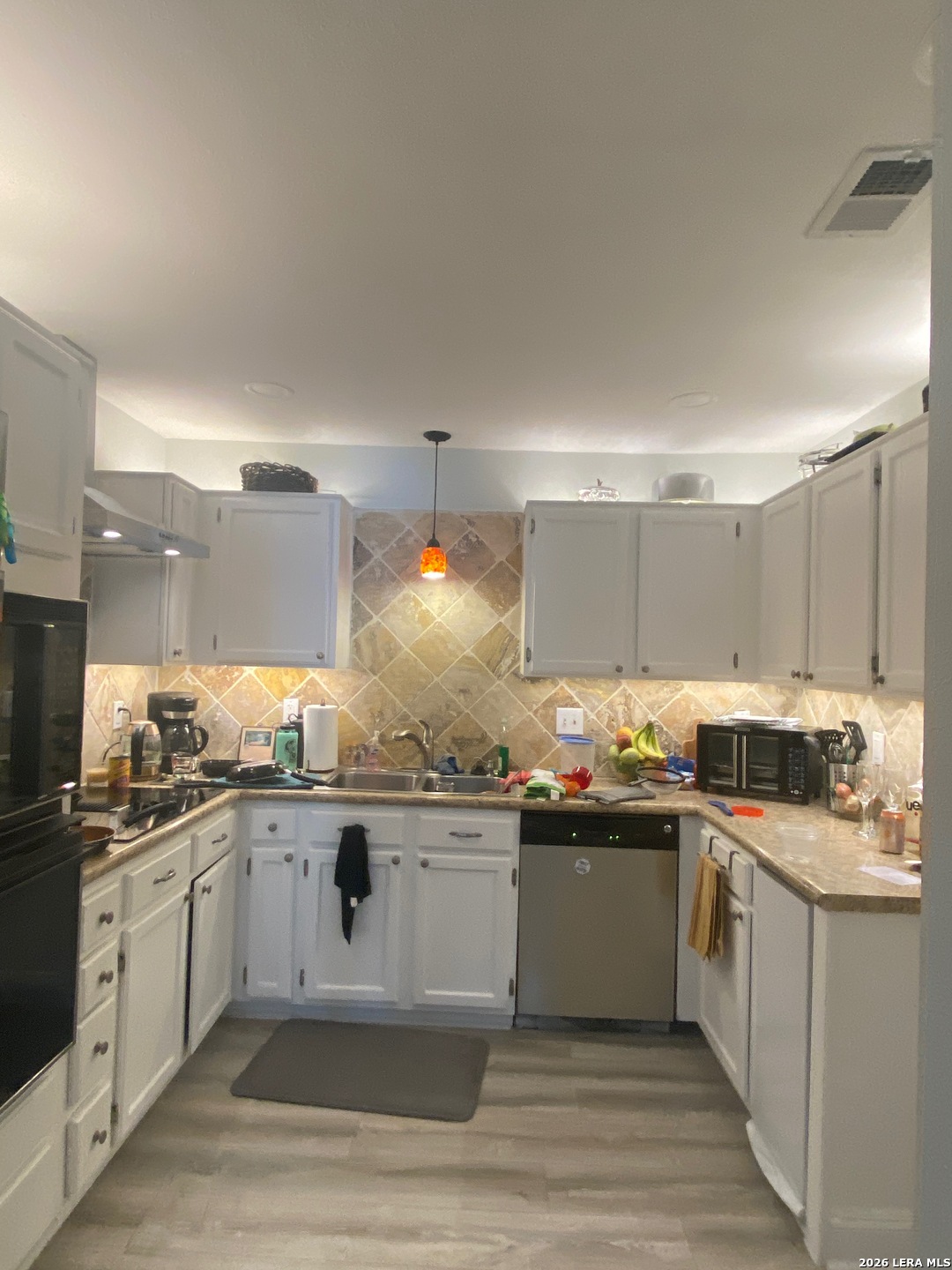16731 Henderson Pass San Antonio TX 78232