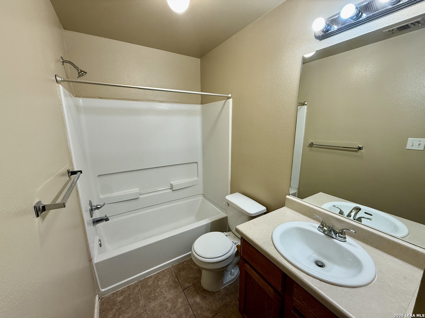 10718 Mathom Landing Universal City TX 78148