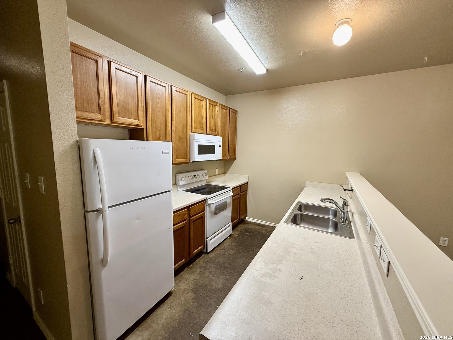 10718 Mathom Landing Universal City TX 78148