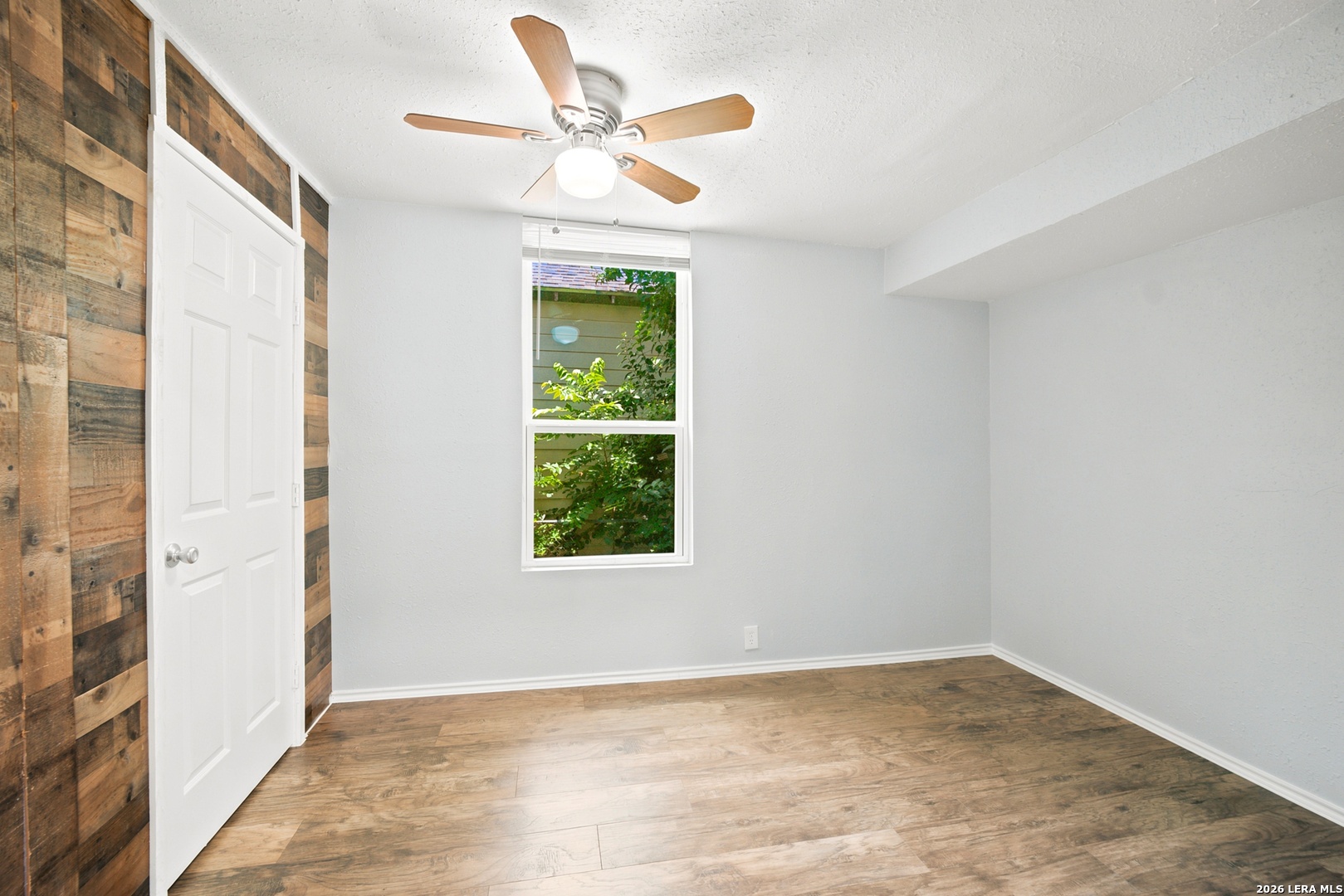 112 Avenue B Converse TX 78109