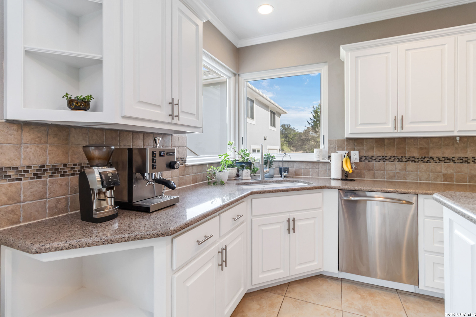 21927 Park View Drive Garden Ridge TX 78266