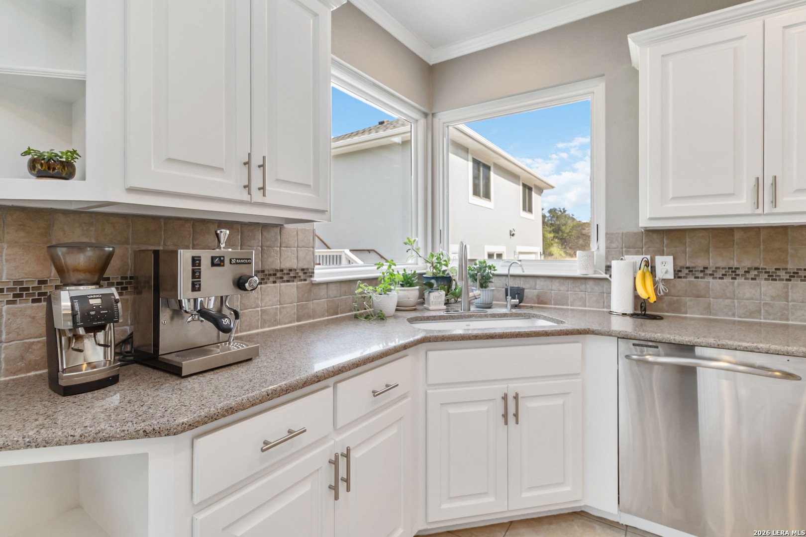 21927 Park View Drive Garden Ridge TX 78266
