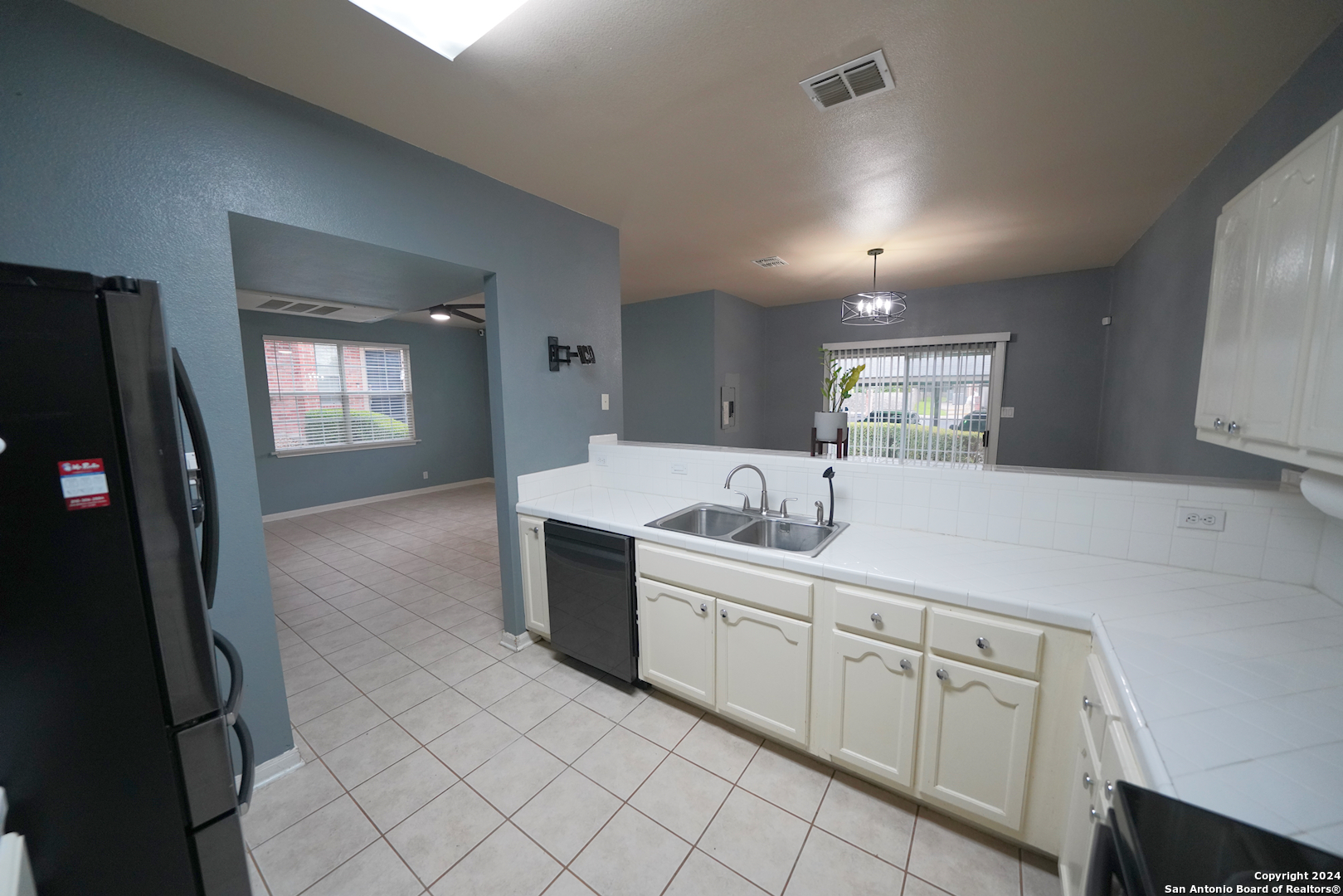 68 Chapel Hill Circle San Antonio TX 78240