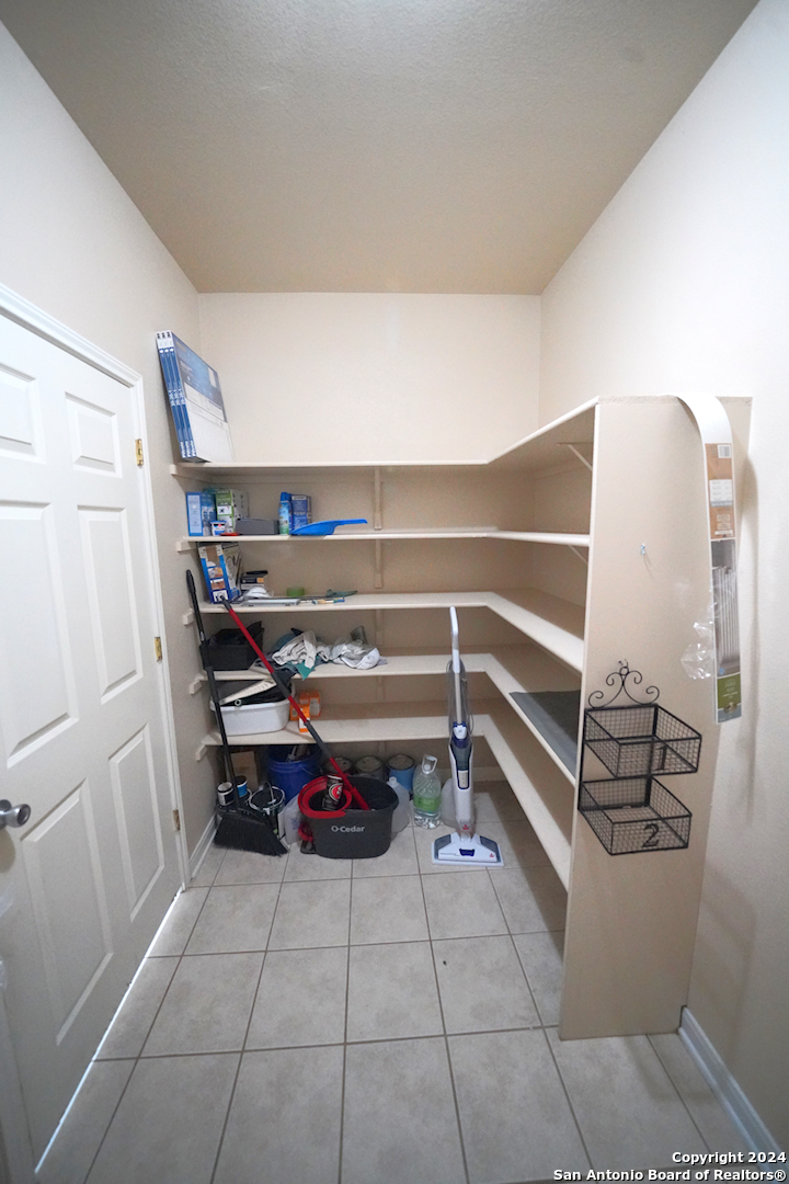68 Chapel Hill Circle San Antonio TX 78240