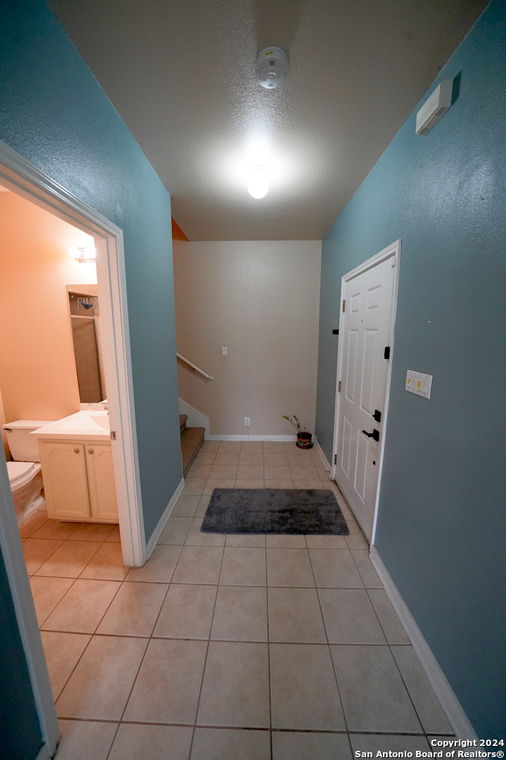 68 Chapel Hill Circle San Antonio TX 78240