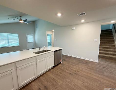 547 Avalon Banks Cibolo TX 78108
