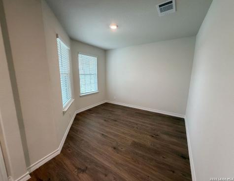 547 Avalon Banks Cibolo TX 78108