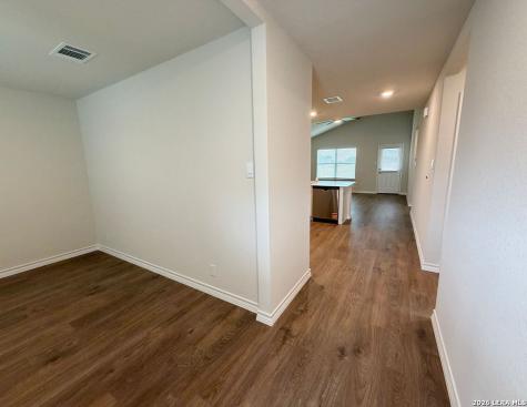 547 Avalon Banks Cibolo TX 78108
