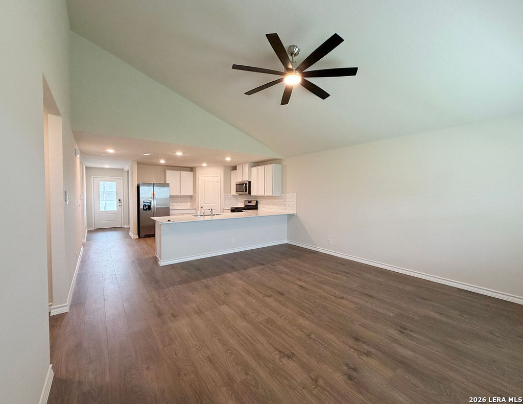 547 Avalon Banks Cibolo TX 78108