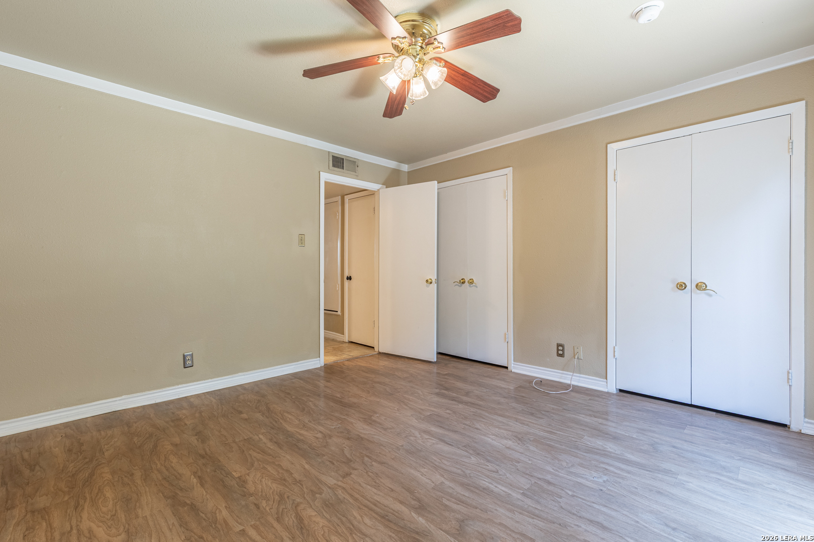 8702 Village Drive San Antonio TX 78217