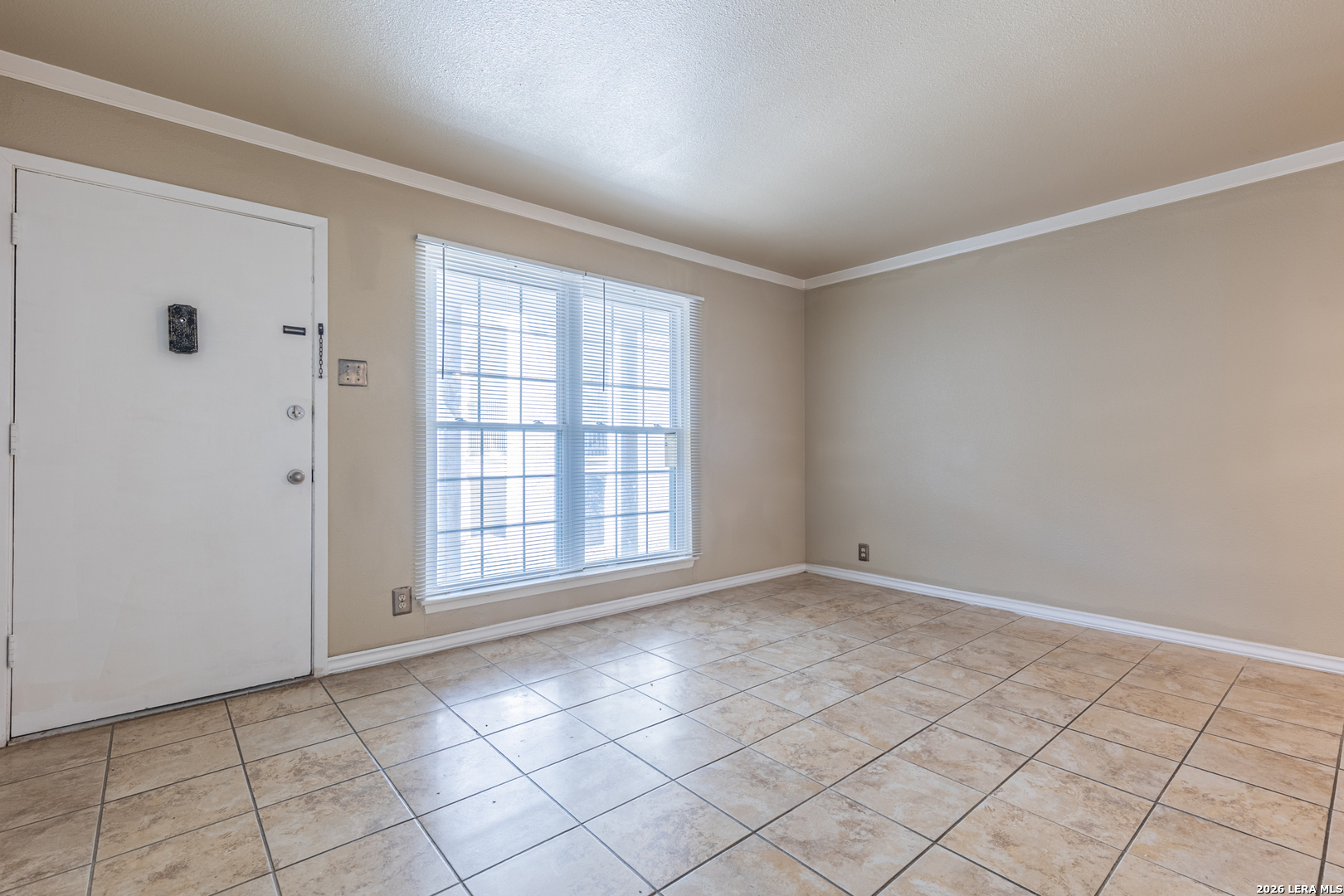 8702 Village Drive San Antonio TX 78217