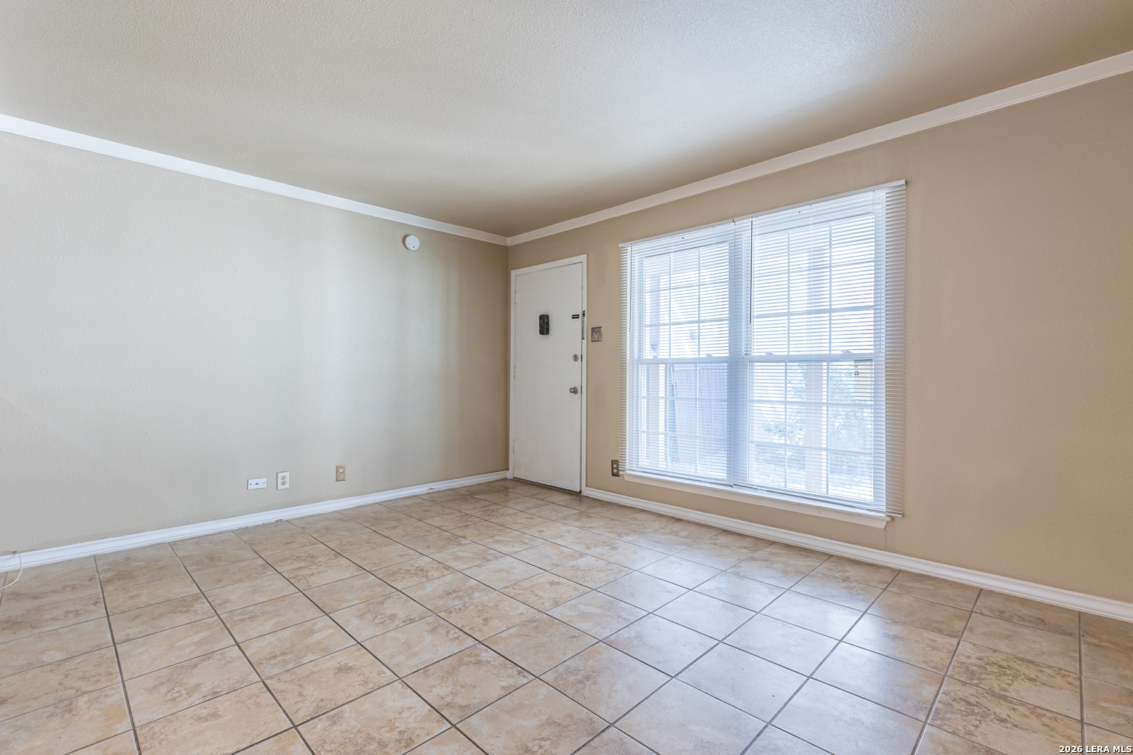 8702 Village Drive San Antonio TX 78217