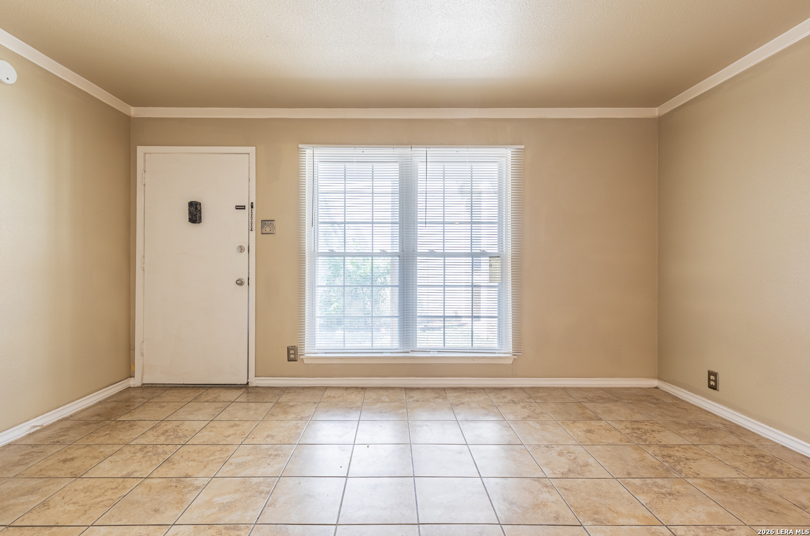 8702 Village Drive San Antonio TX 78217