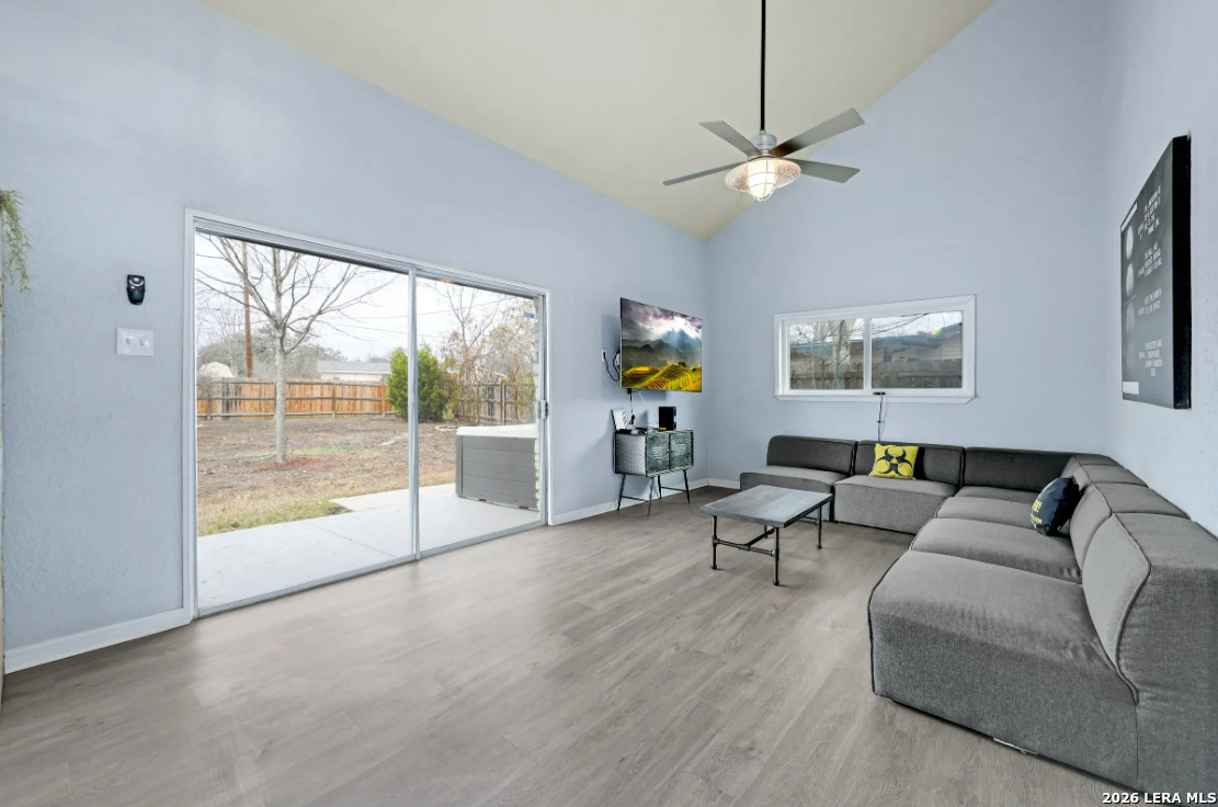 827 Briarcliff Drive San Antonio TX 78213