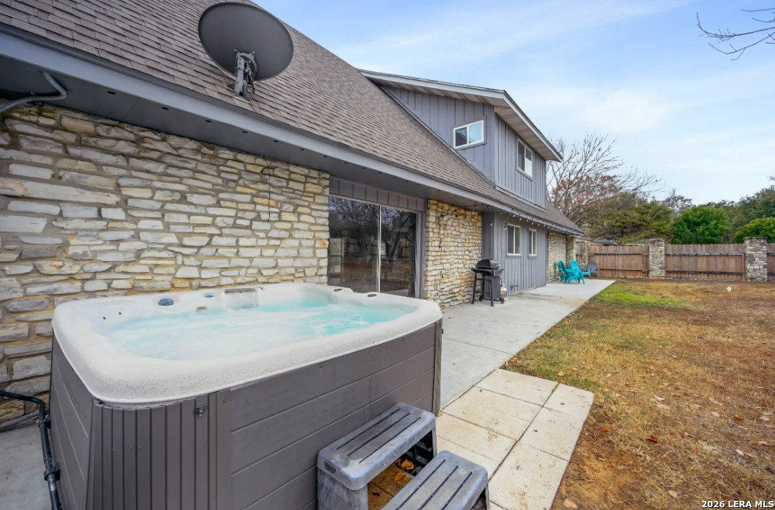 827 Briarcliff Drive San Antonio TX 78213