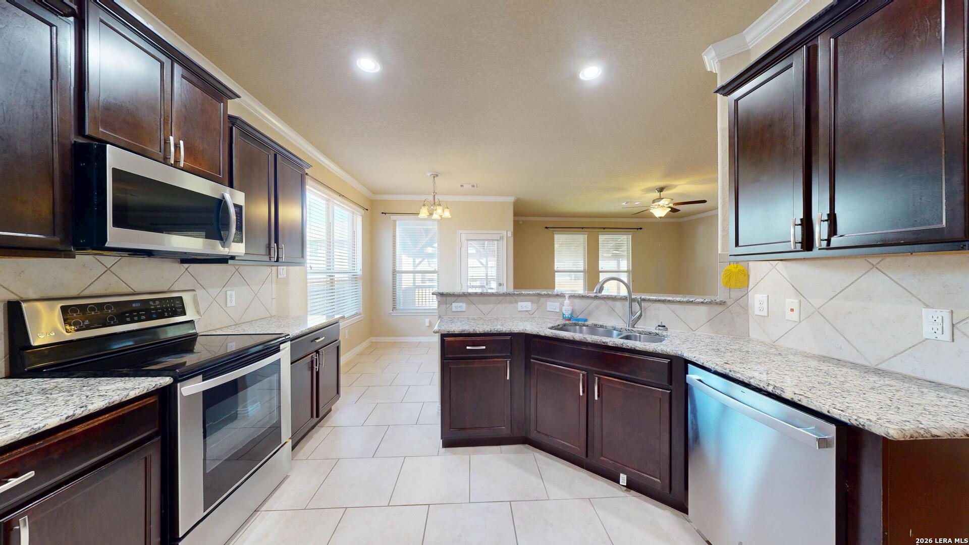 528 Saddle Back Trail Cibolo TX 78108