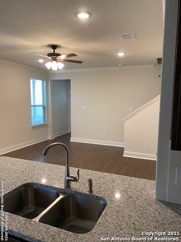 10329 Lynwood Village San Antonio TX 78245
