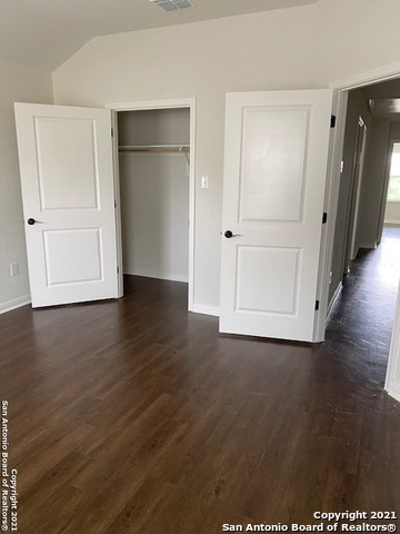10329 Lynwood Village San Antonio TX 78245