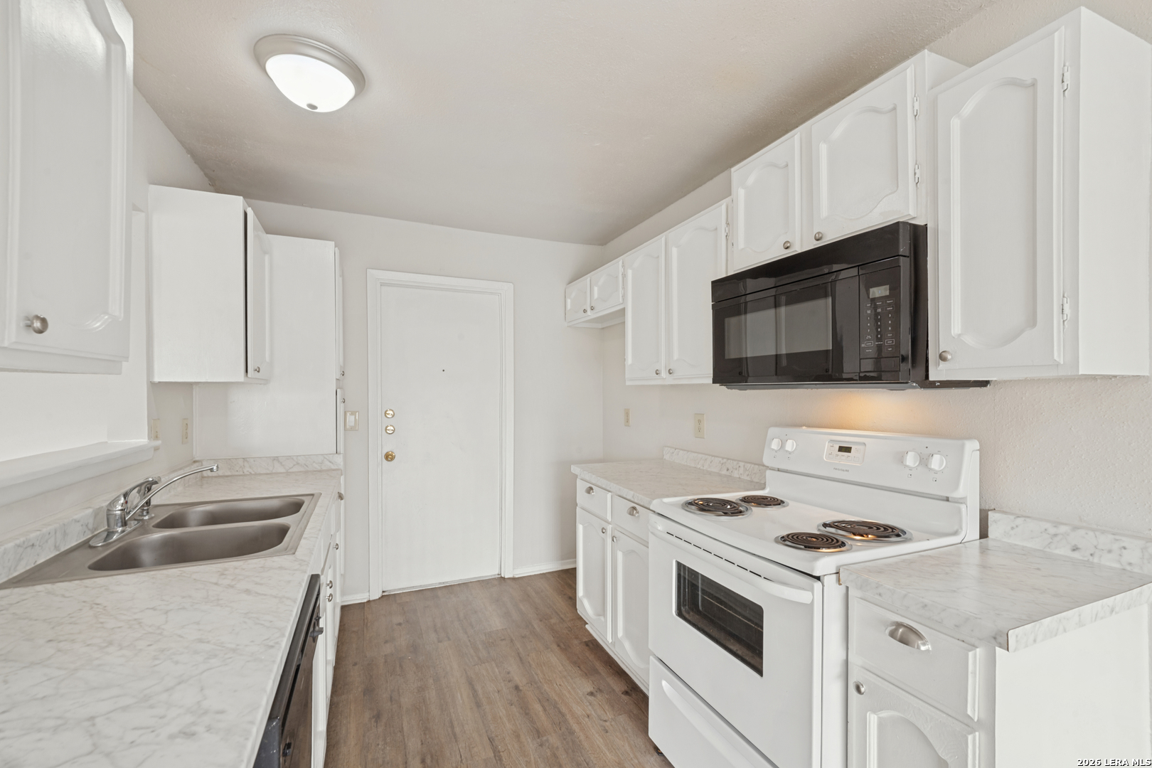 1014 Cloverbrook Street San Antonio TX 78245
