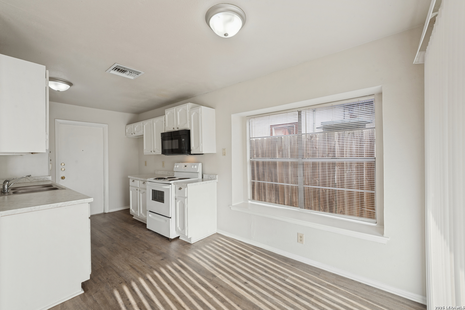 1014 Cloverbrook Street San Antonio TX 78245