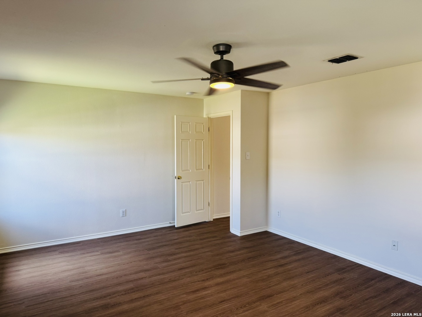 8943 Walnut Springs Universal City TX 78148