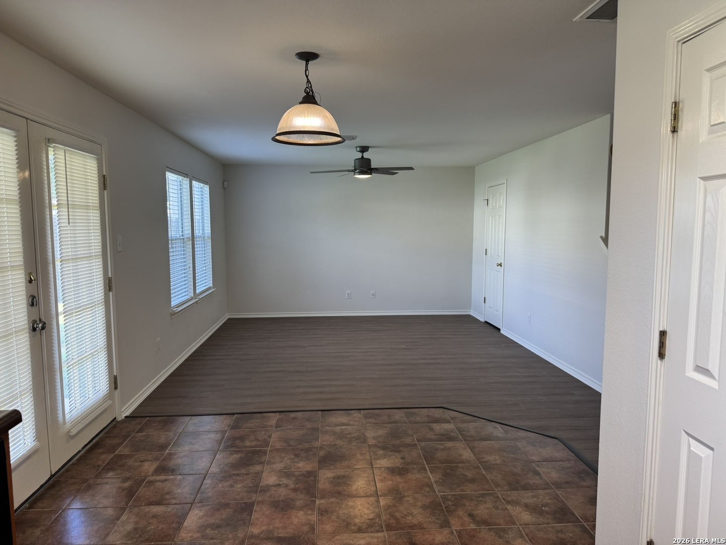 8943 Walnut Springs Universal City TX 78148